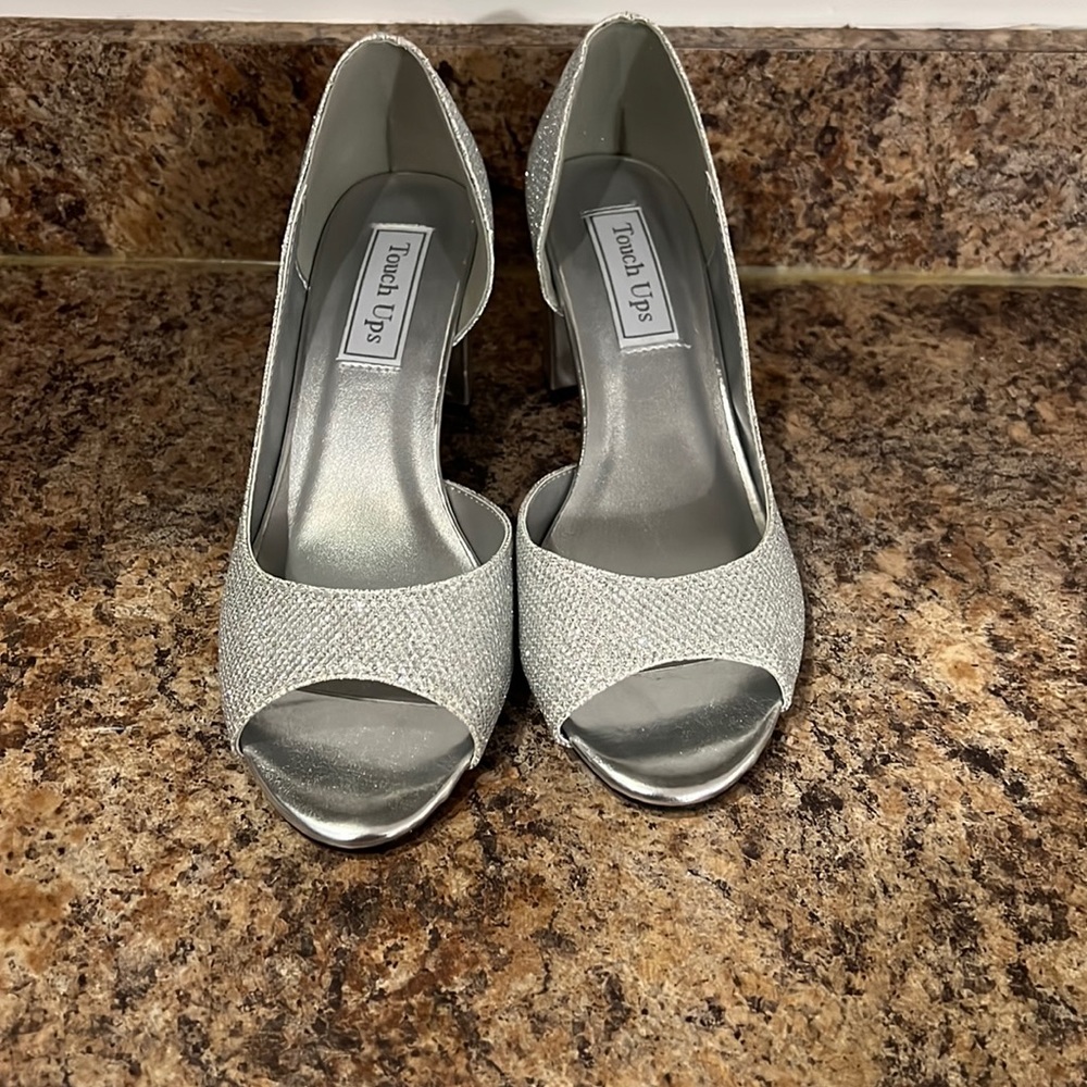 Touch Ups 2 1/2 in Heel